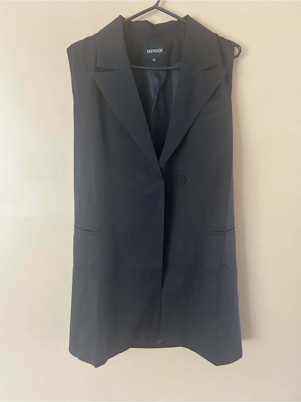 Mingqi Black Sleeveless Blazer Vest